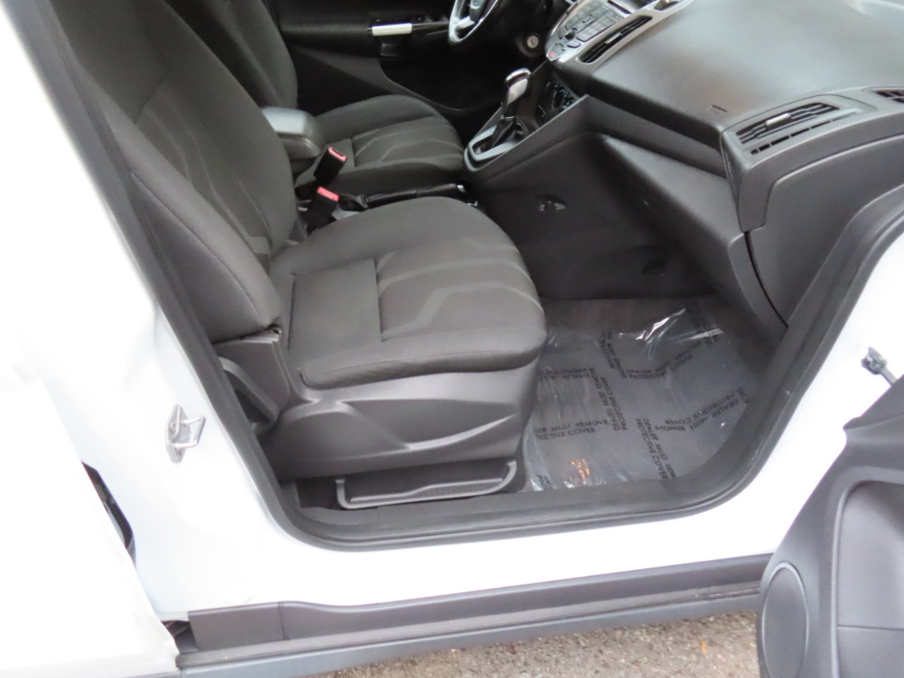 Used 2016 Ford Transit Connect XLT image 21