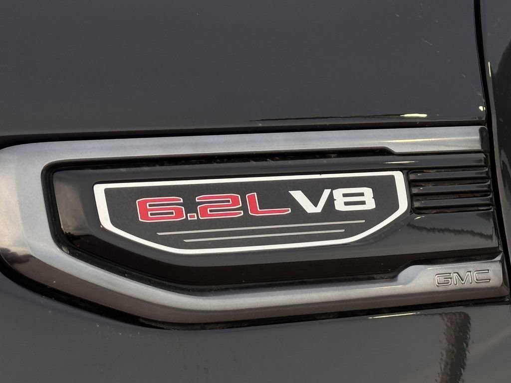 Used 2024 GMC Sierra 1500 AT4 w/ Technology Package AWD/4WD image 10