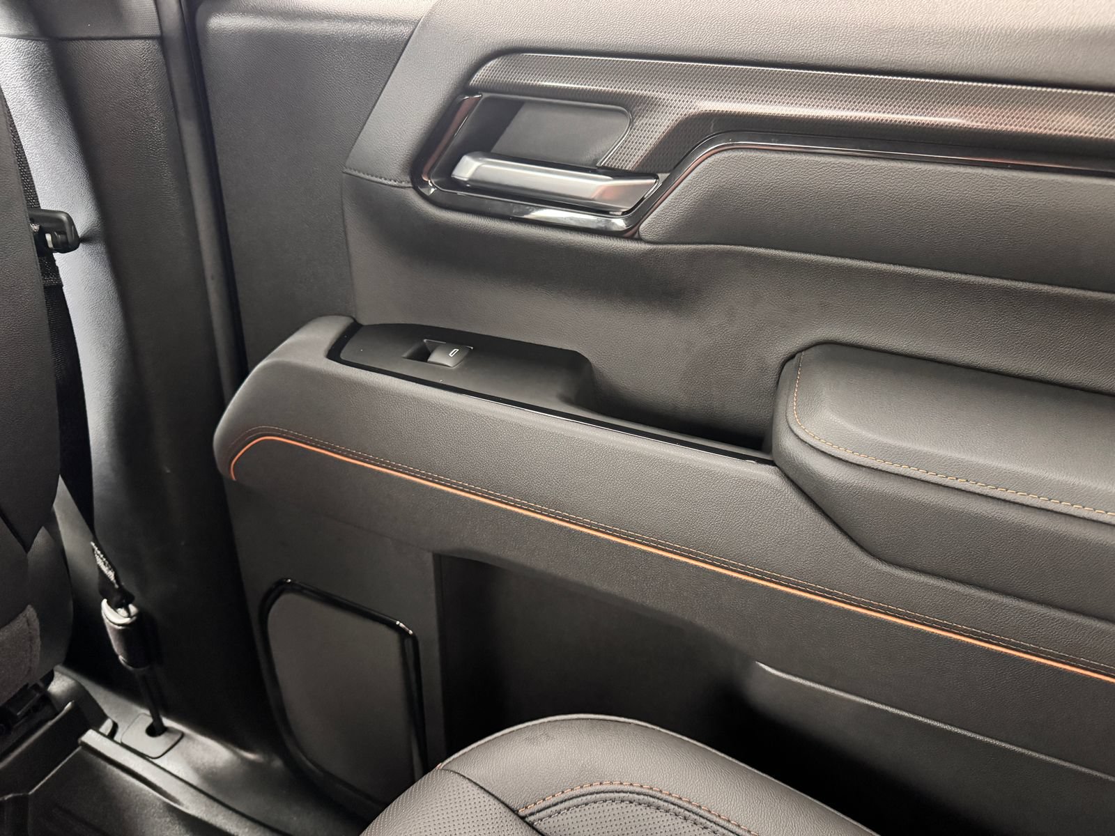 Used 2025 GMC Sierra 1500 AT4 AWD/4WD image 32
