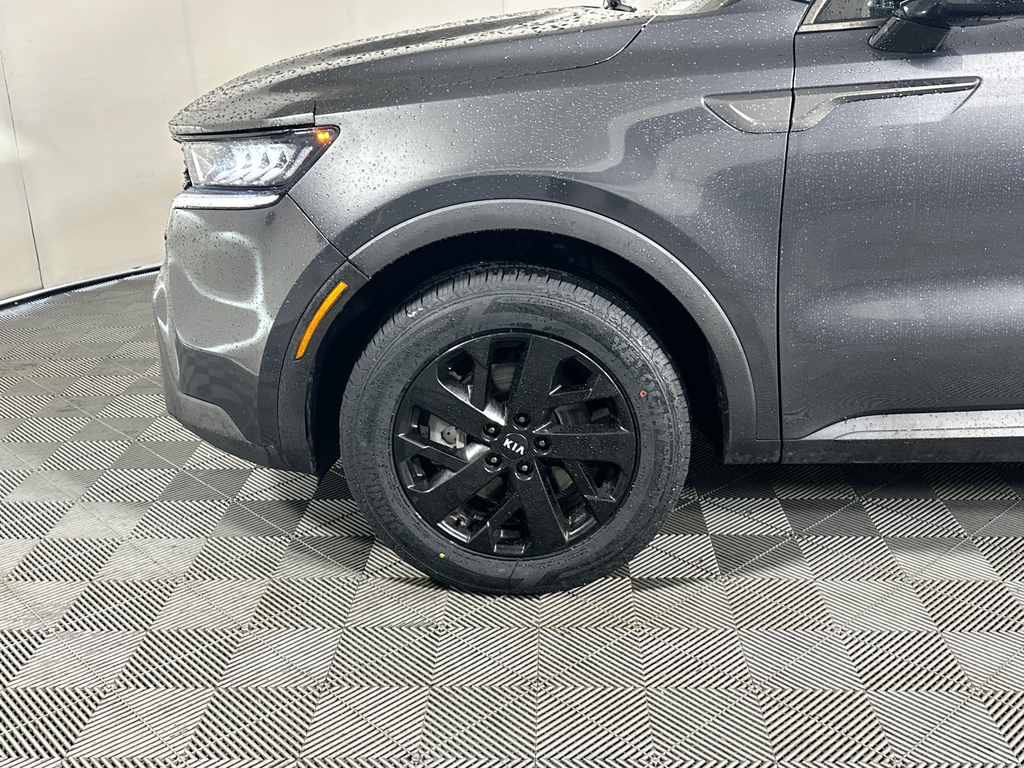 Used 2021 Kia Sorento S w/ Panoramic Sunroof Package AWD/4WD image 11