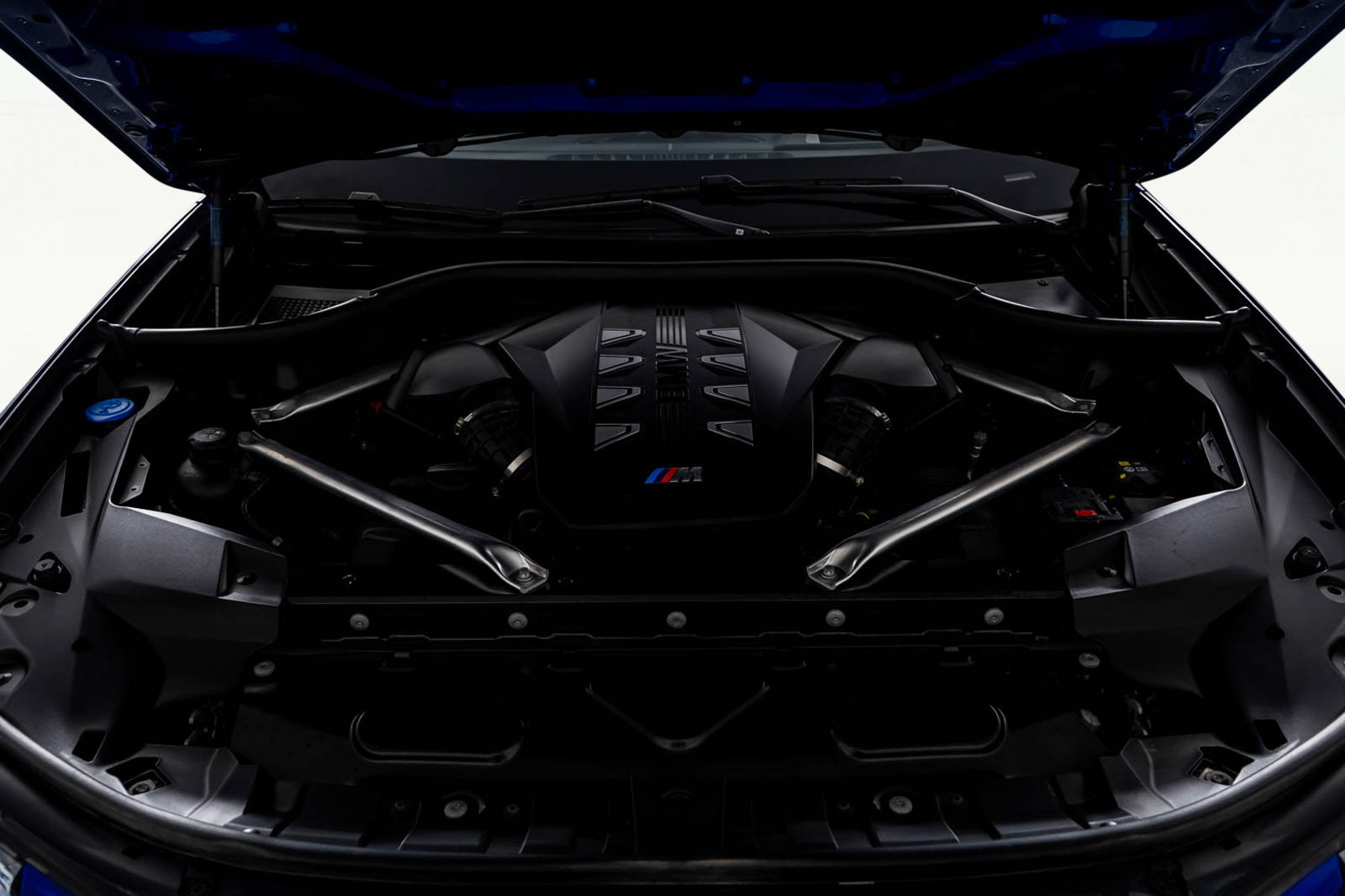 Used 2024 BMW X7 M60i w/ Premium Package image 61