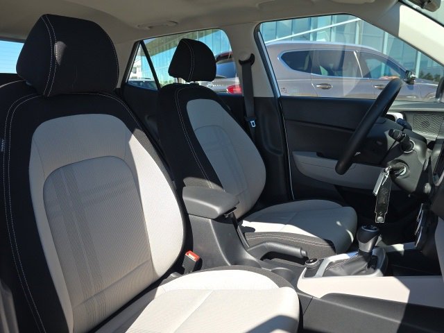 Used 2020 Hyundai Venue SEL w/ Convenience Package image 9