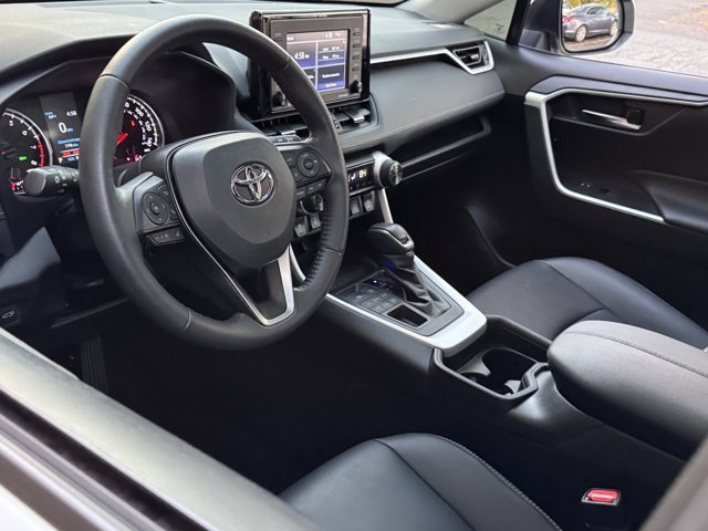 Used 2021 Toyota RAV4 XLE Premium image 59