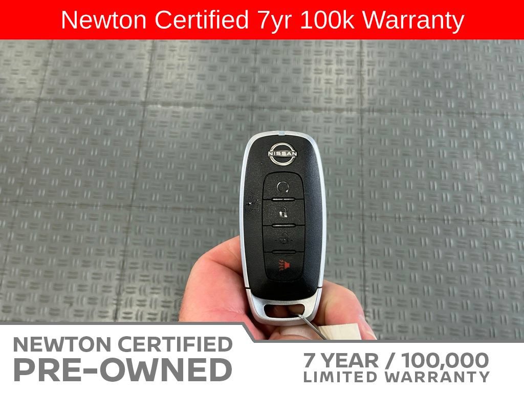 Used 2024 Nissan Kicks SR w/ SR Premium Package FWD image 34