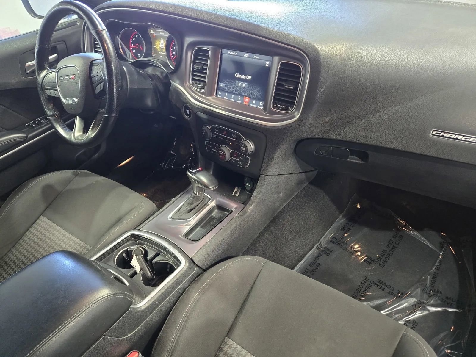 Used 2019 Dodge Charger Scat Pack RWD image 5