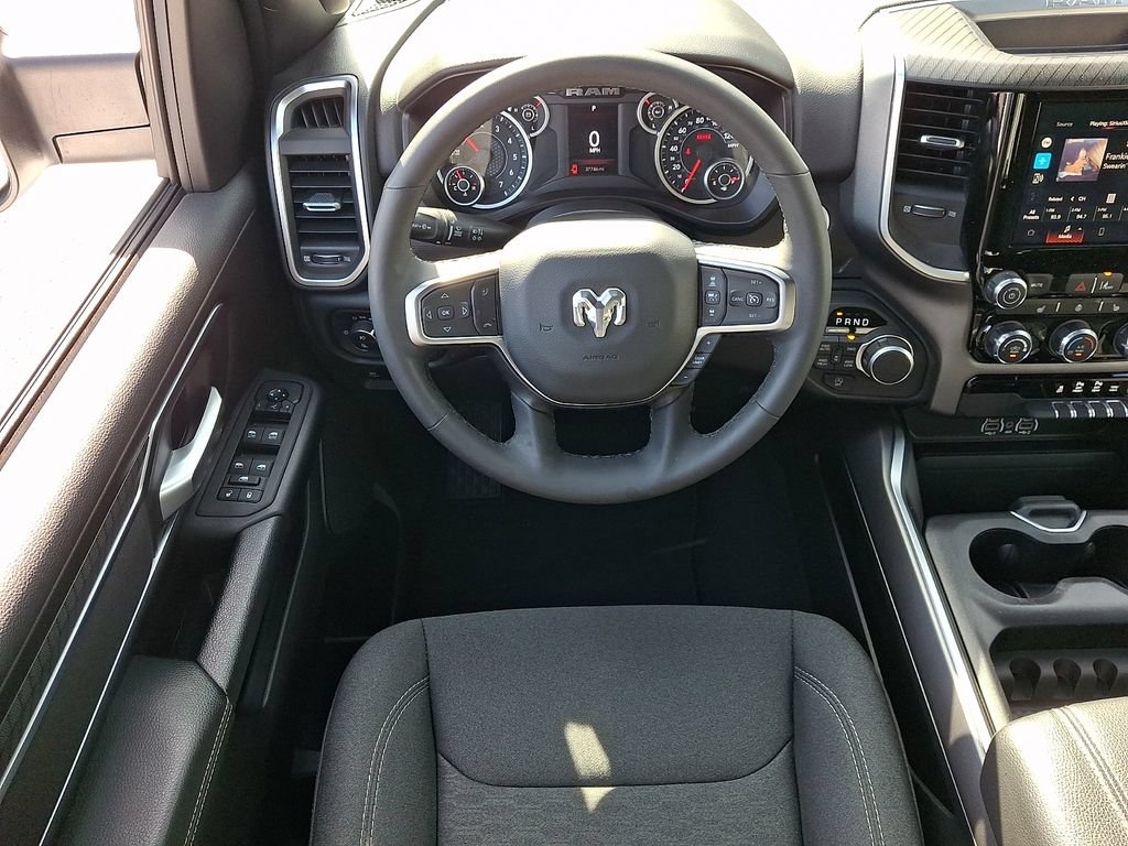 Used 2025 RAM 1500 Big Horn AWD/4WD image 13