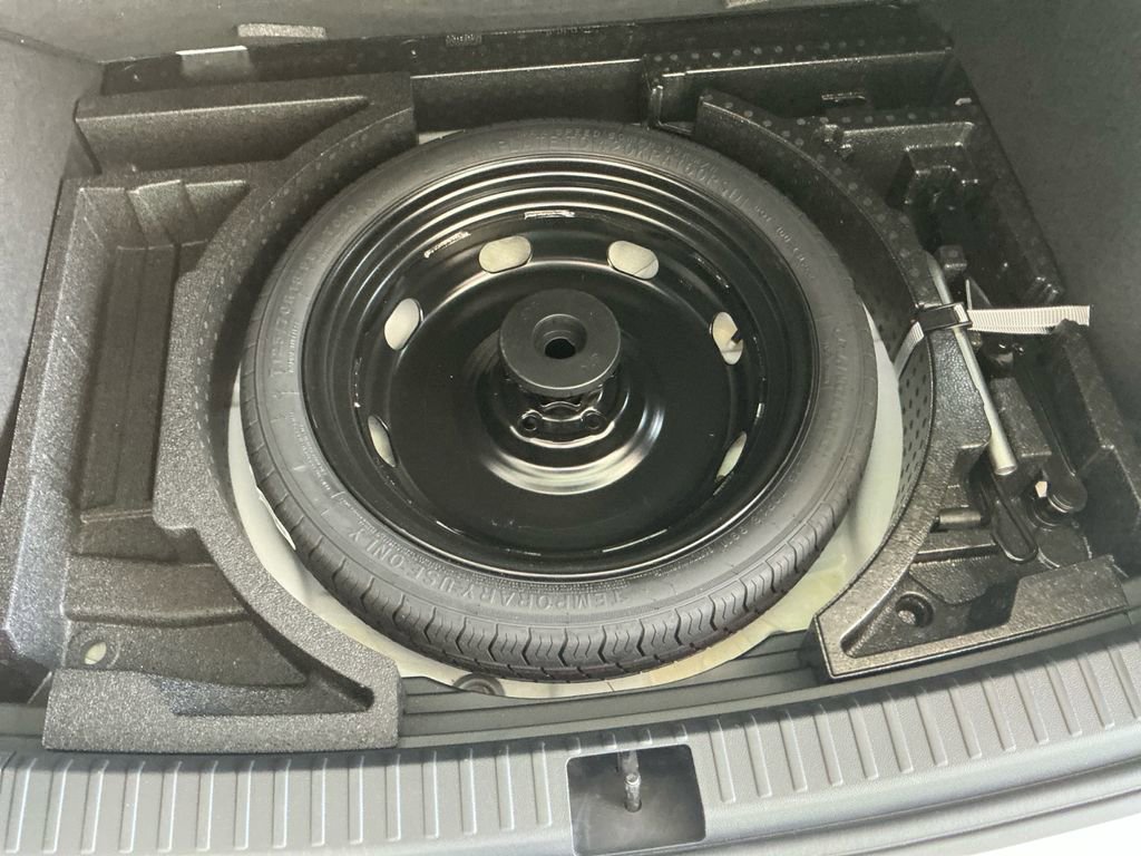 Certified 2025 Volkswagen Taos S image 23