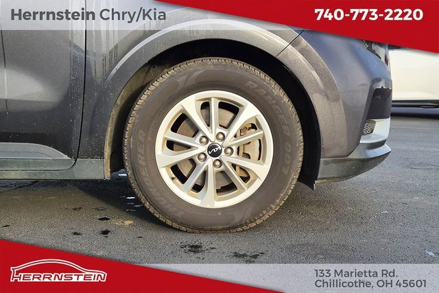 Used 2024 Kia Carnival LX image 30