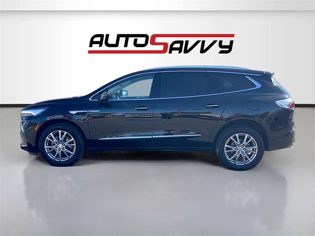 Used 2023 Buick Enclave Premium w/ Experience Buick Package image 4