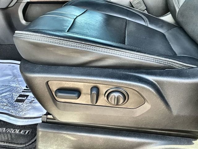 Used 2023 Chevrolet Silverado 2500 High Country w/ Z71 Off-Road Package image 13