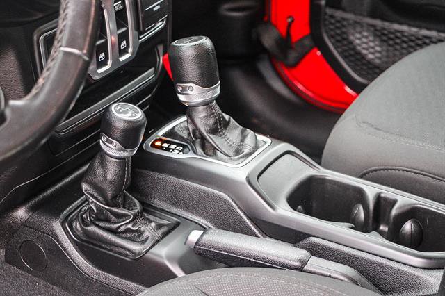 Used 2019 Jeep Wrangler Sport S image 19