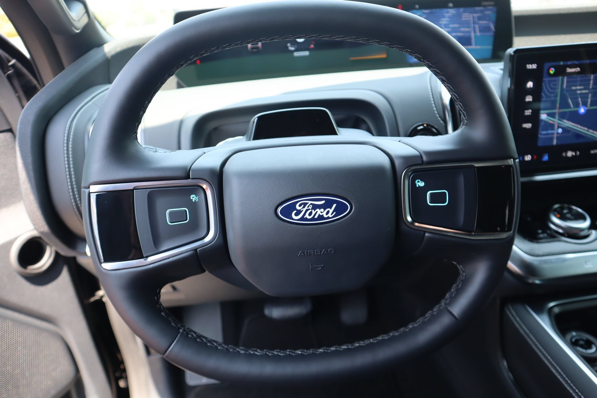 New 2027 Ford Expedition Max Platinum w/ Stealth Appearance Package AWD/4WD image 3