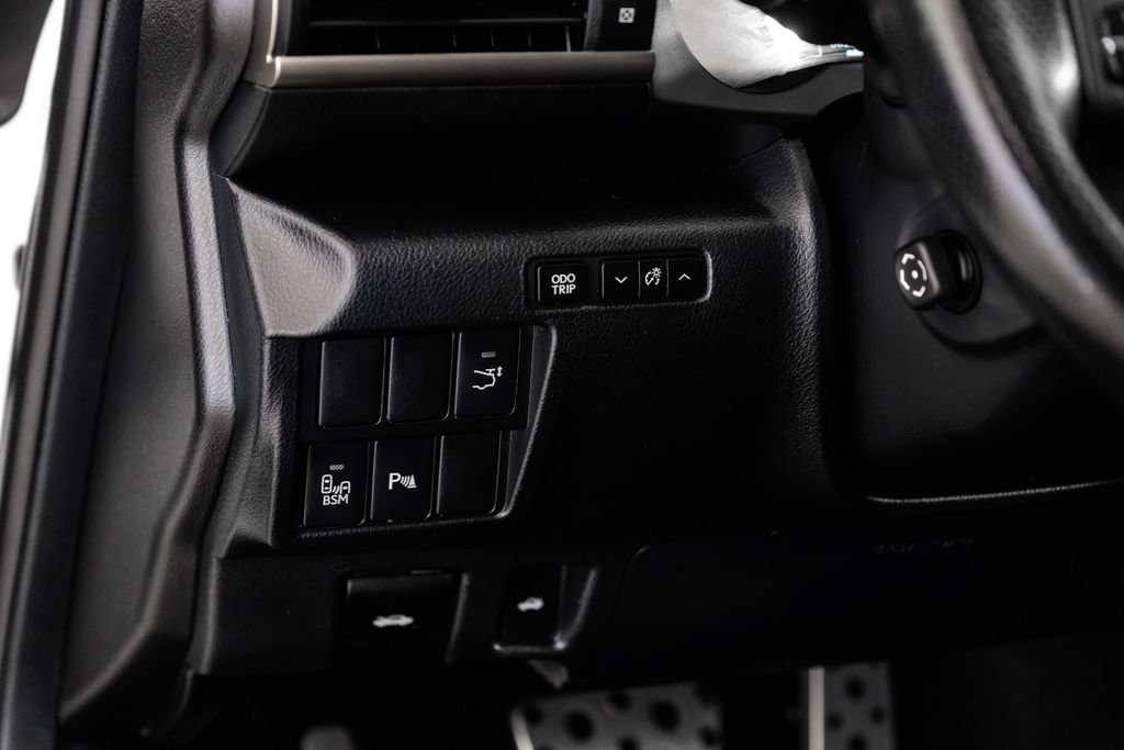 Used 2015 Lexus RC F w/ Premium Package image 28