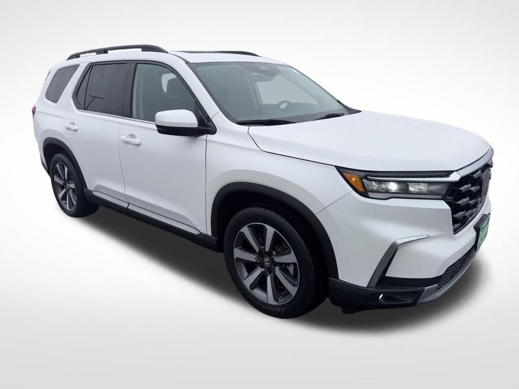 Used 2025 Honda Pilot Touring image 34