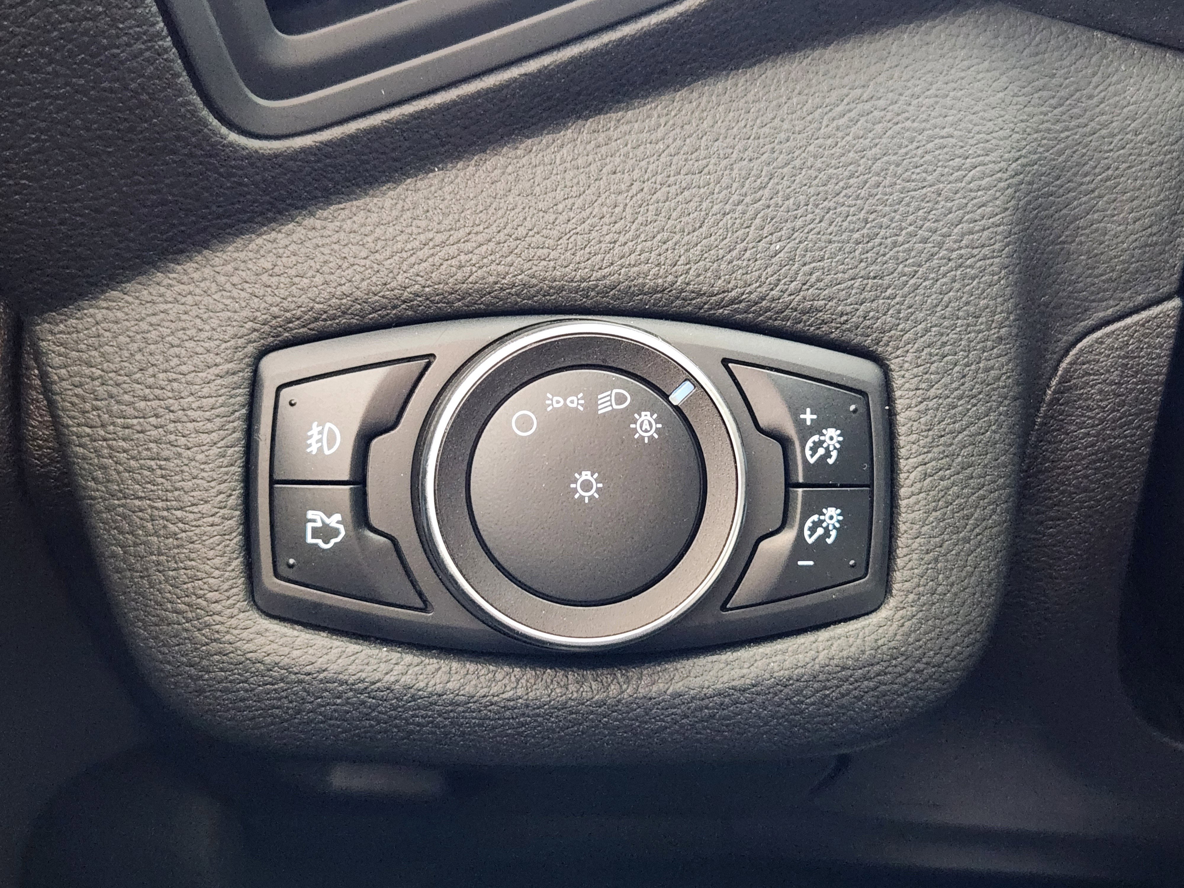 Used 2016 Ford Escape SE w/ Equipment Group 201A image 27