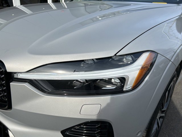 Certified 2025 Volvo XC60 B5 Plus image 8