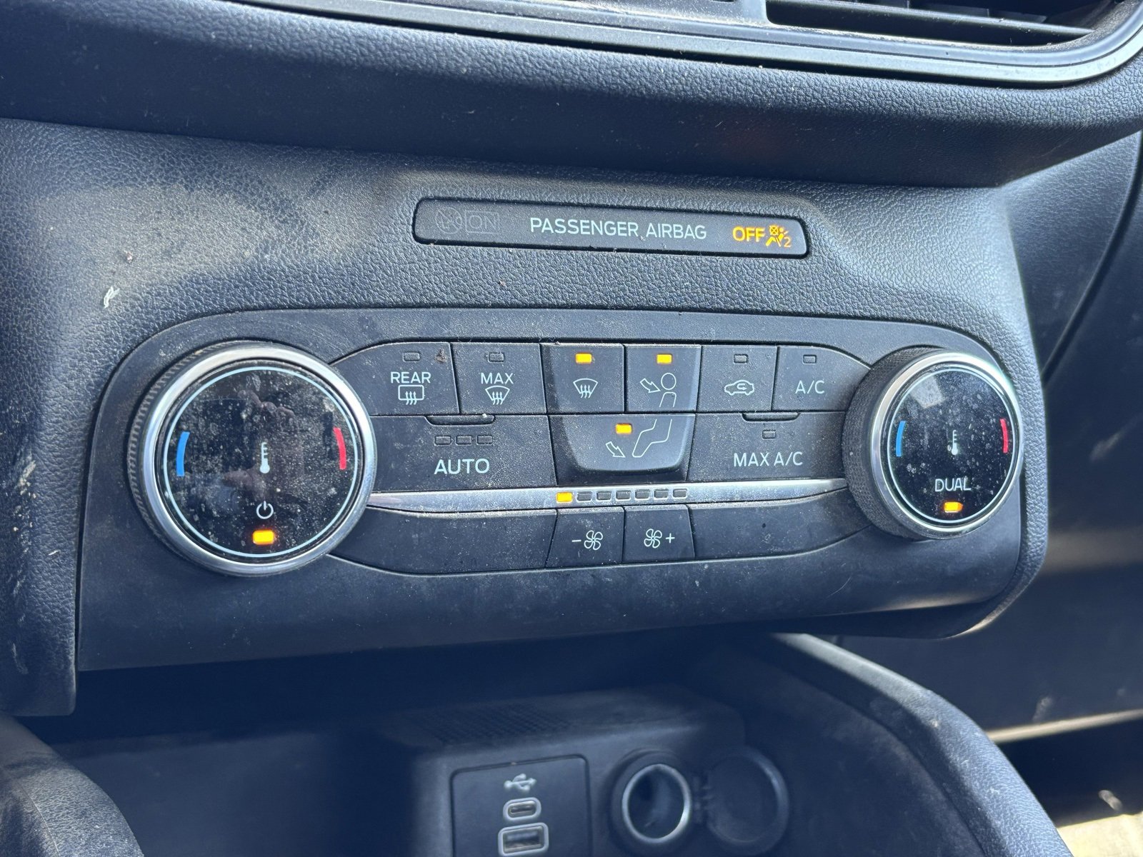 Used 2024 Ford Escape Active image 9