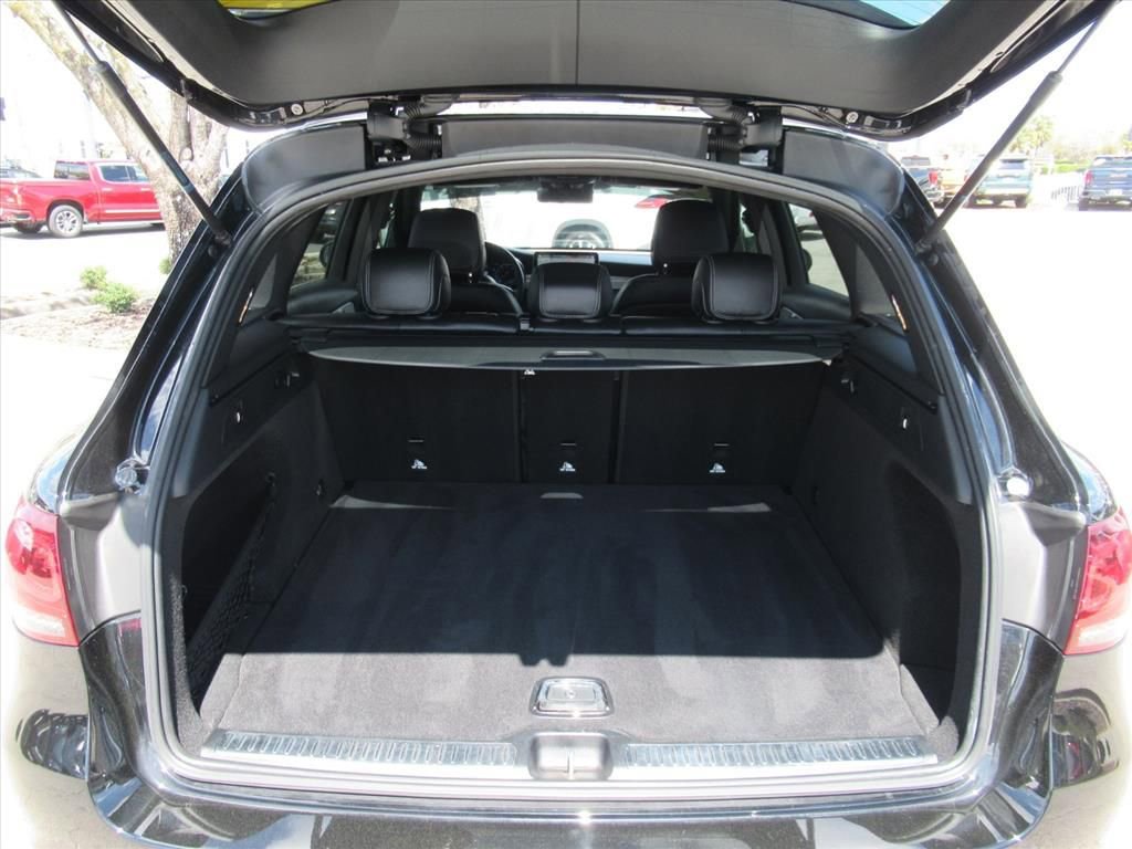 Used 2022 Mercedes-Benz GLC 300 4MATIC image 31