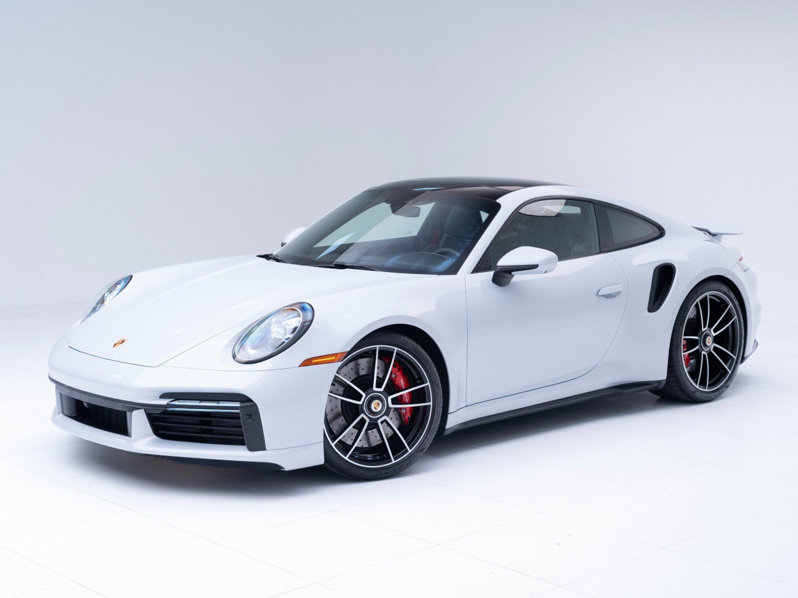 Certified 2025 Porsche 911 Turbo AWD/4WD image 1