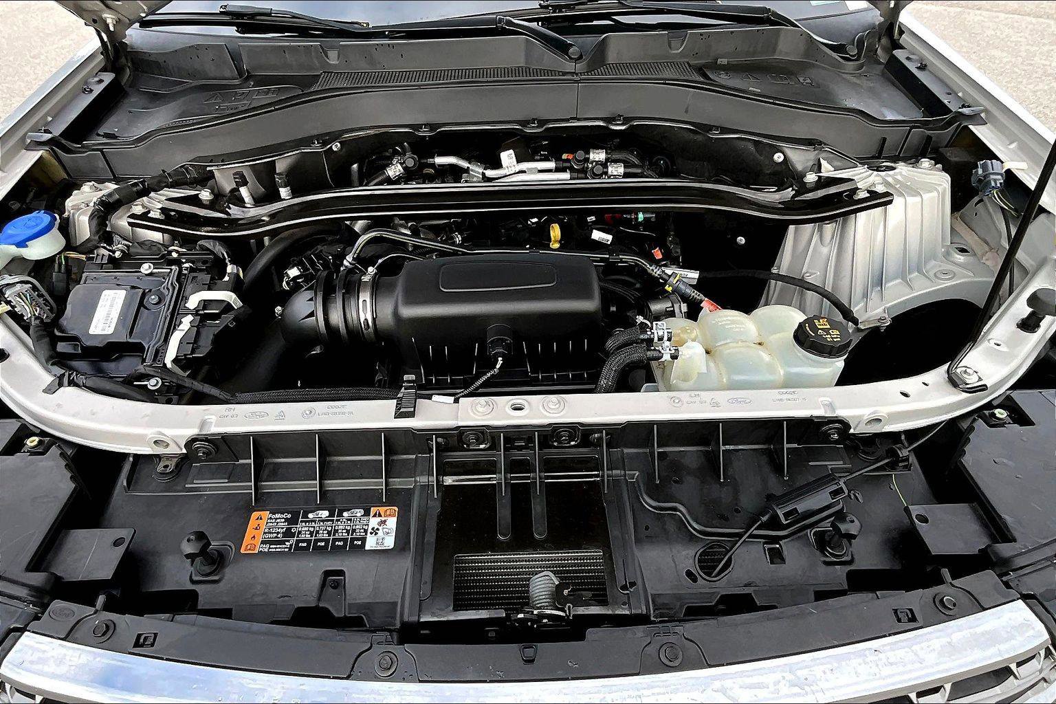 Used 2022 Ford Explorer Limited image 11