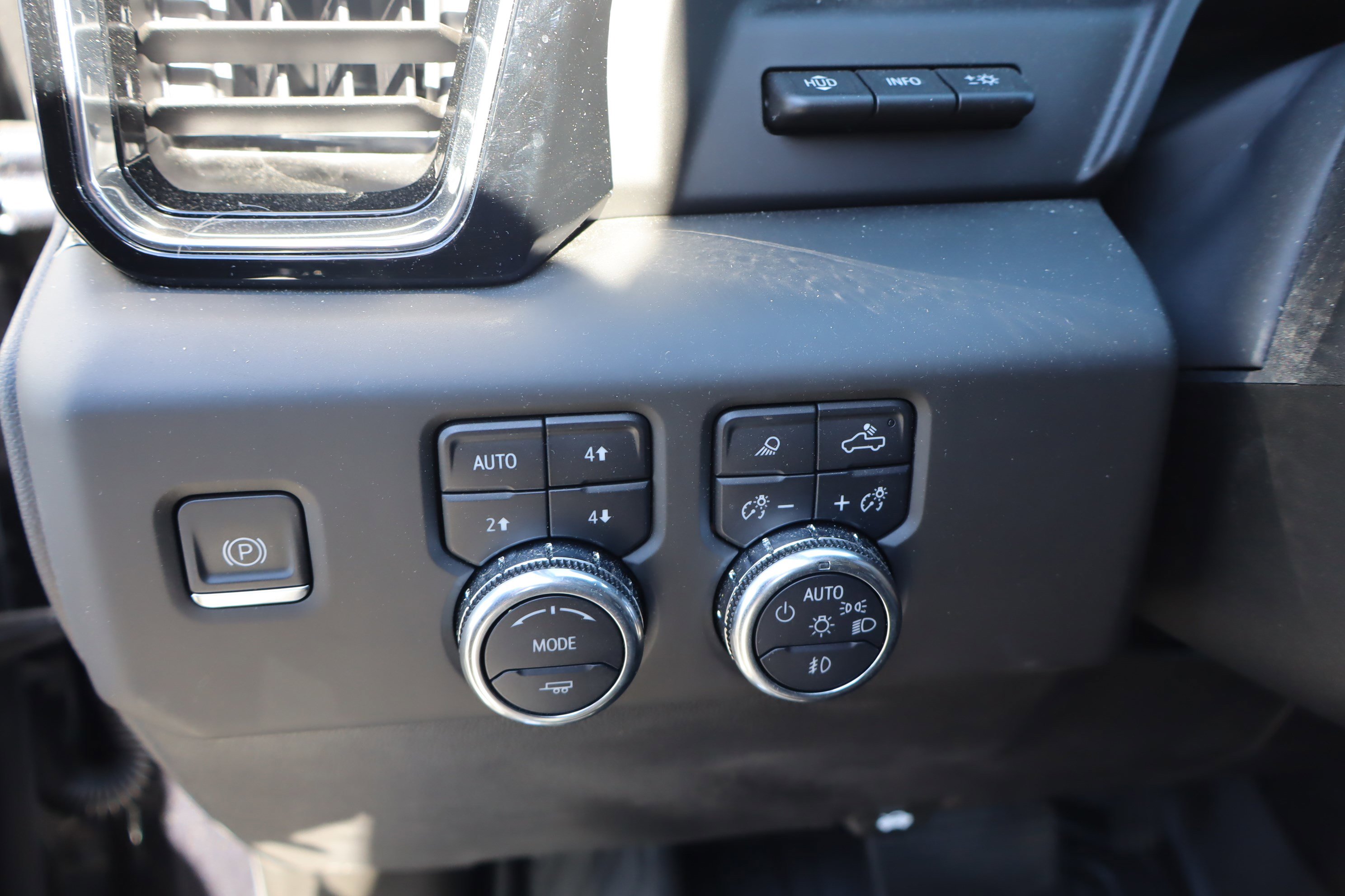 Used 2024 GMC Sierra 1500 Denali w/ Denali Reserve Package image 24