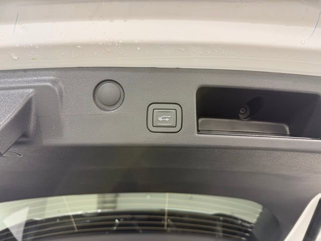 New 2026 GMC Terrain Elevation w/ Elevation Premium Package image 8