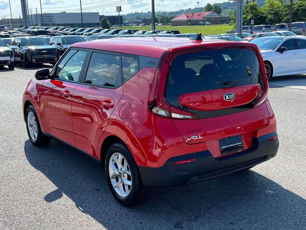 Used 2020 Kia Soul S FWD image 28