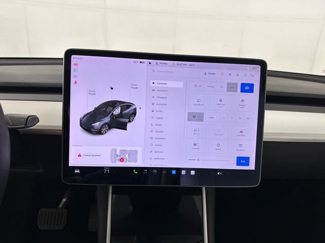 Used 2021 Tesla Model Y Long Range image 21