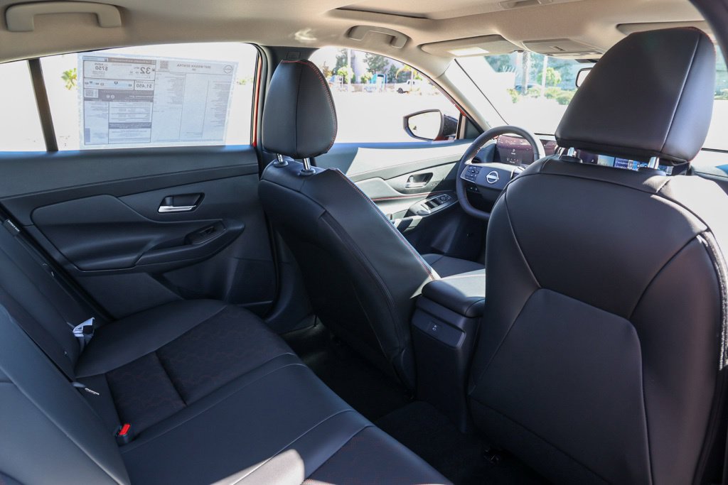 New 2027 Nissan Sentra SR FWD image 17
