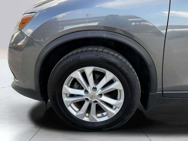 Used 2015 Nissan Rogue SV FWD image 54