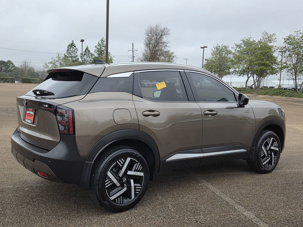 Used 2026 Nissan Kicks SV image 4