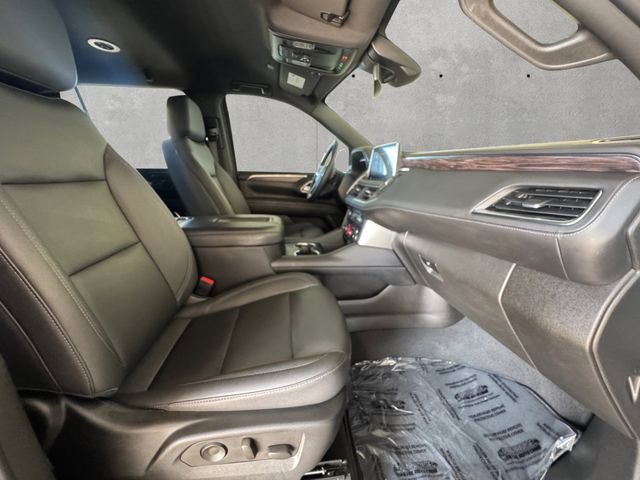Used 2023 Chevrolet Tahoe Z71 w/ Luxury Package AWD/4WD image 24