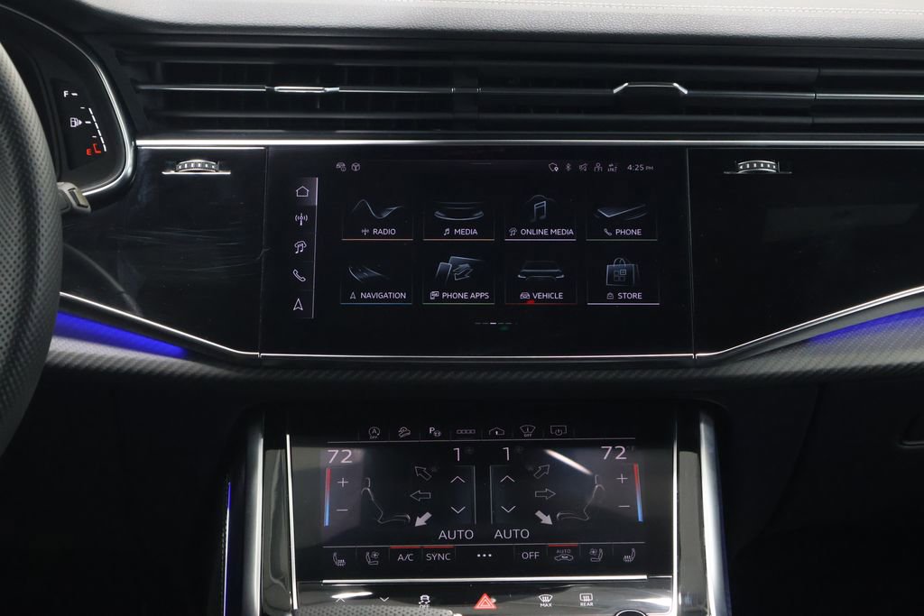 Used 2024 Audi SQ8 Prestige w/ Prestige Package image 19