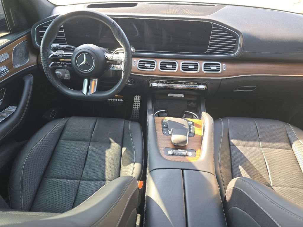 Used 2024 Mercedes-Benz GLS 580 4MATIC image 20