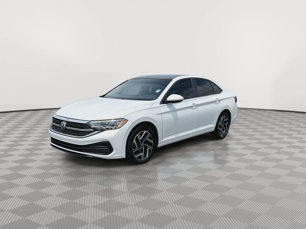 Used 2024 Volkswagen Jetta SE FWD image 4