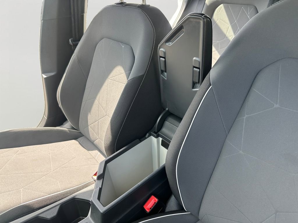 Used 2025 Volkswagen Jetta Sport image 18