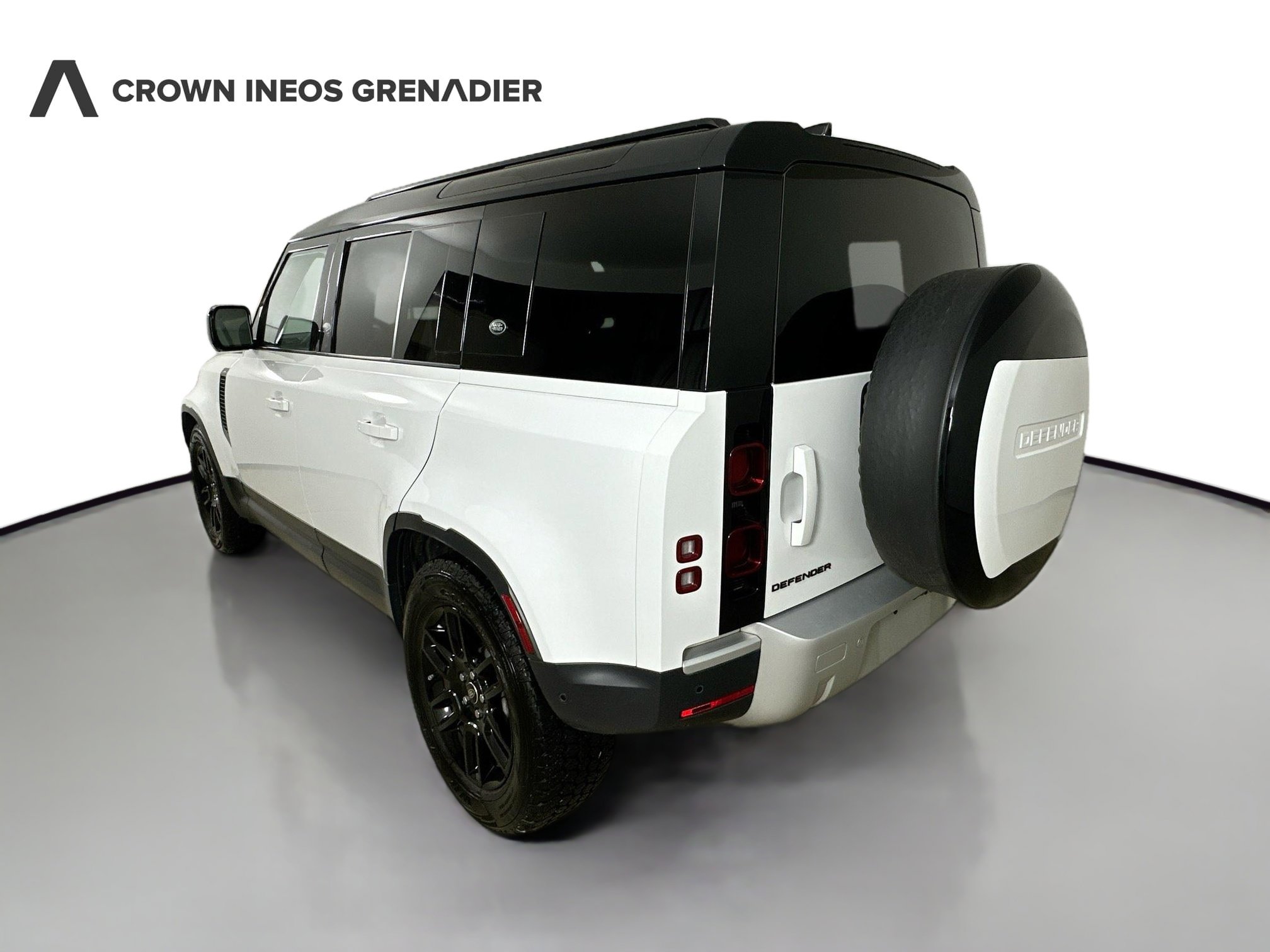 Used 2024 Land Rover Defender 110 S AWD/4WD image 16