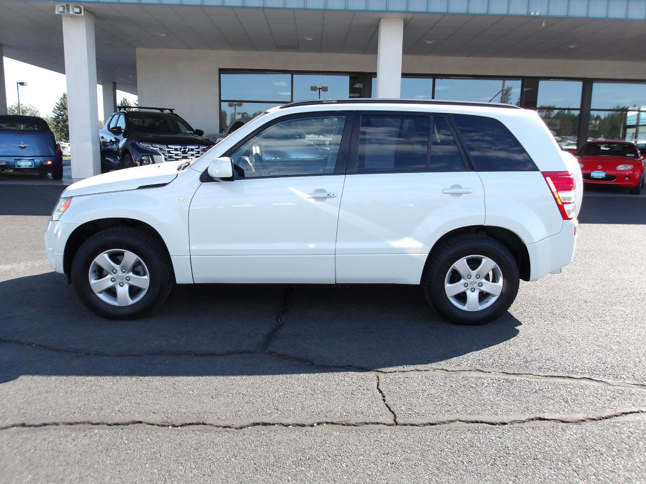 Used 2008 Suzuki Grand Vitara Luxury AWD/4WD image 2