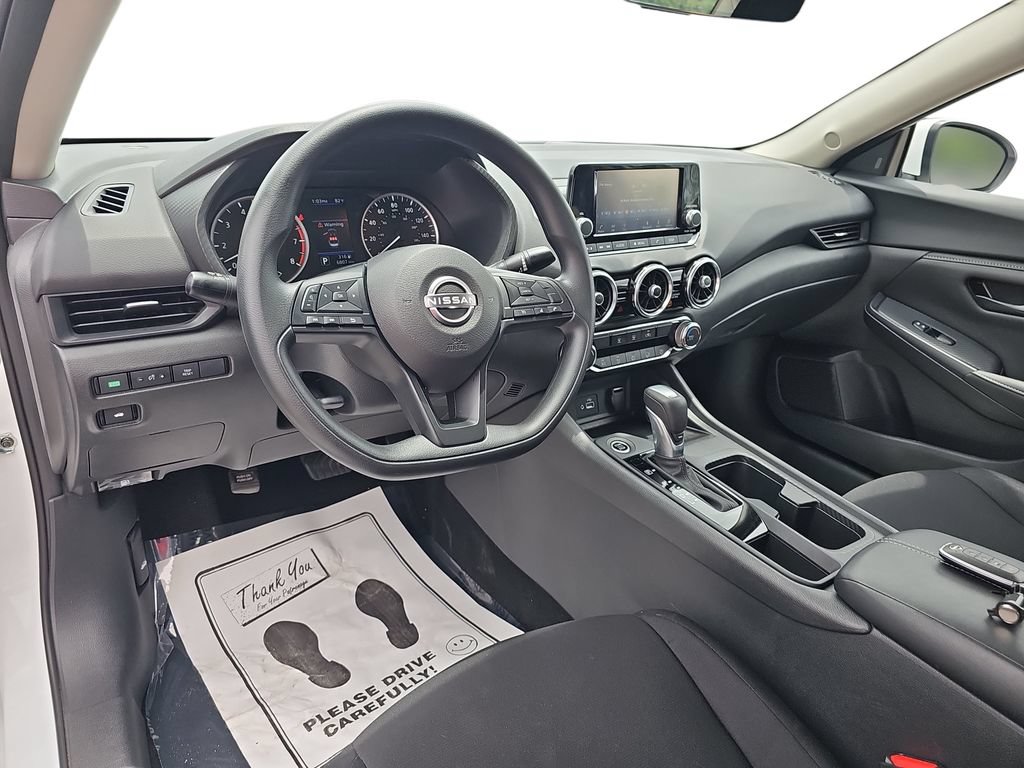 Used 2025 Nissan Sentra S FWD image 16