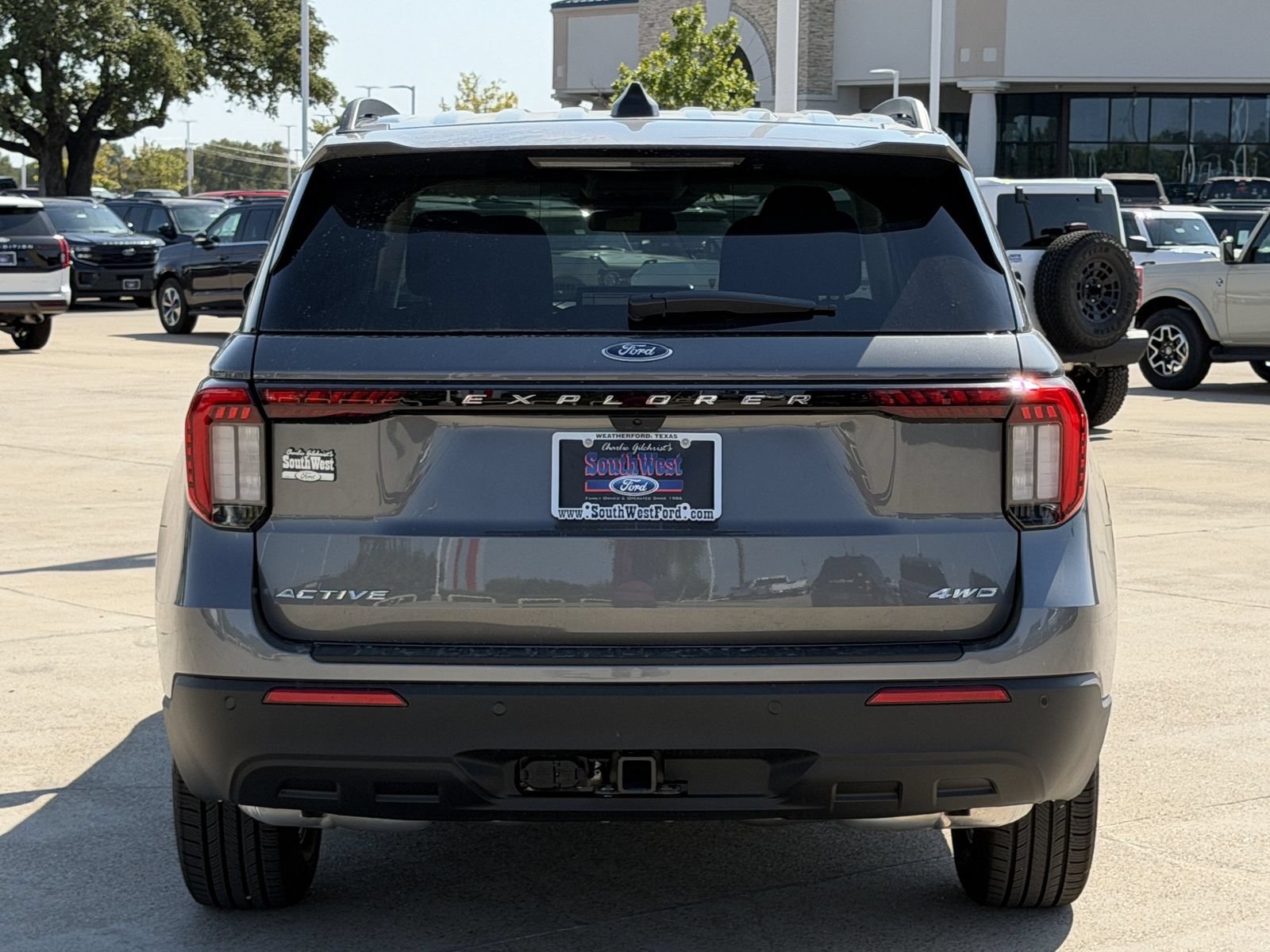 New 2026 Ford Explorer Active AWD/4WD image 5