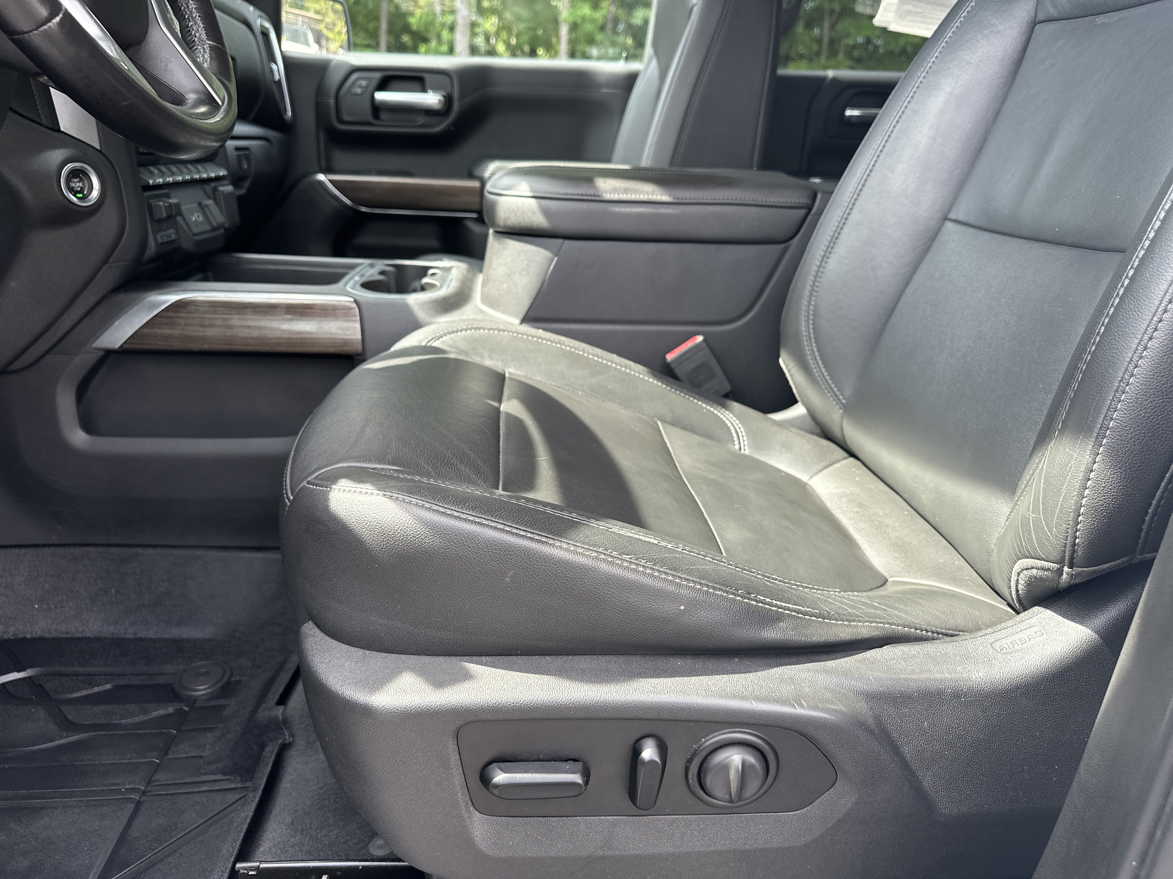 Used 2019 Chevrolet Silverado 1500 RST AWD/4WD image 11