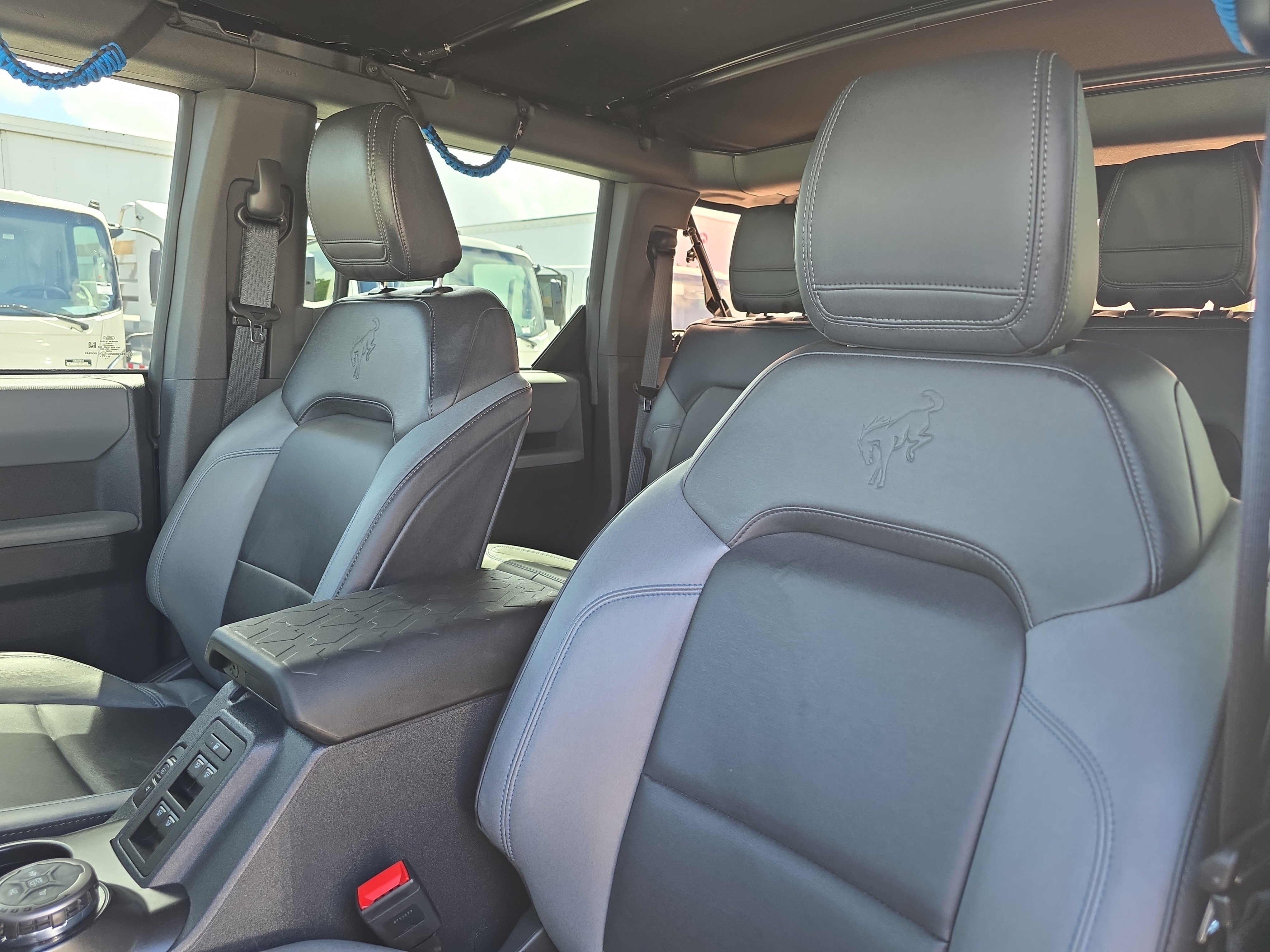 Used 2022 Ford Bronco Black Diamond image 26