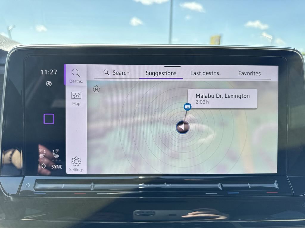 Used 2024 Volkswagen Atlas SEL Premium R-Line image 18