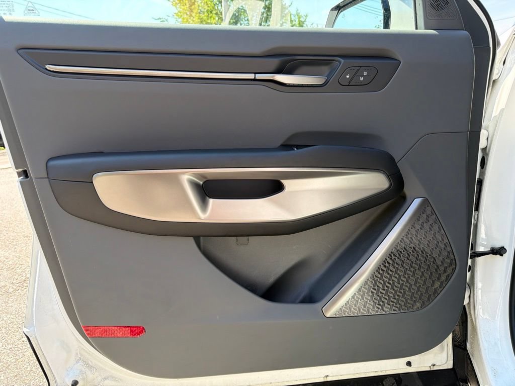Certified 2024 Kia EV9 Wind AWD/4WD image 12
