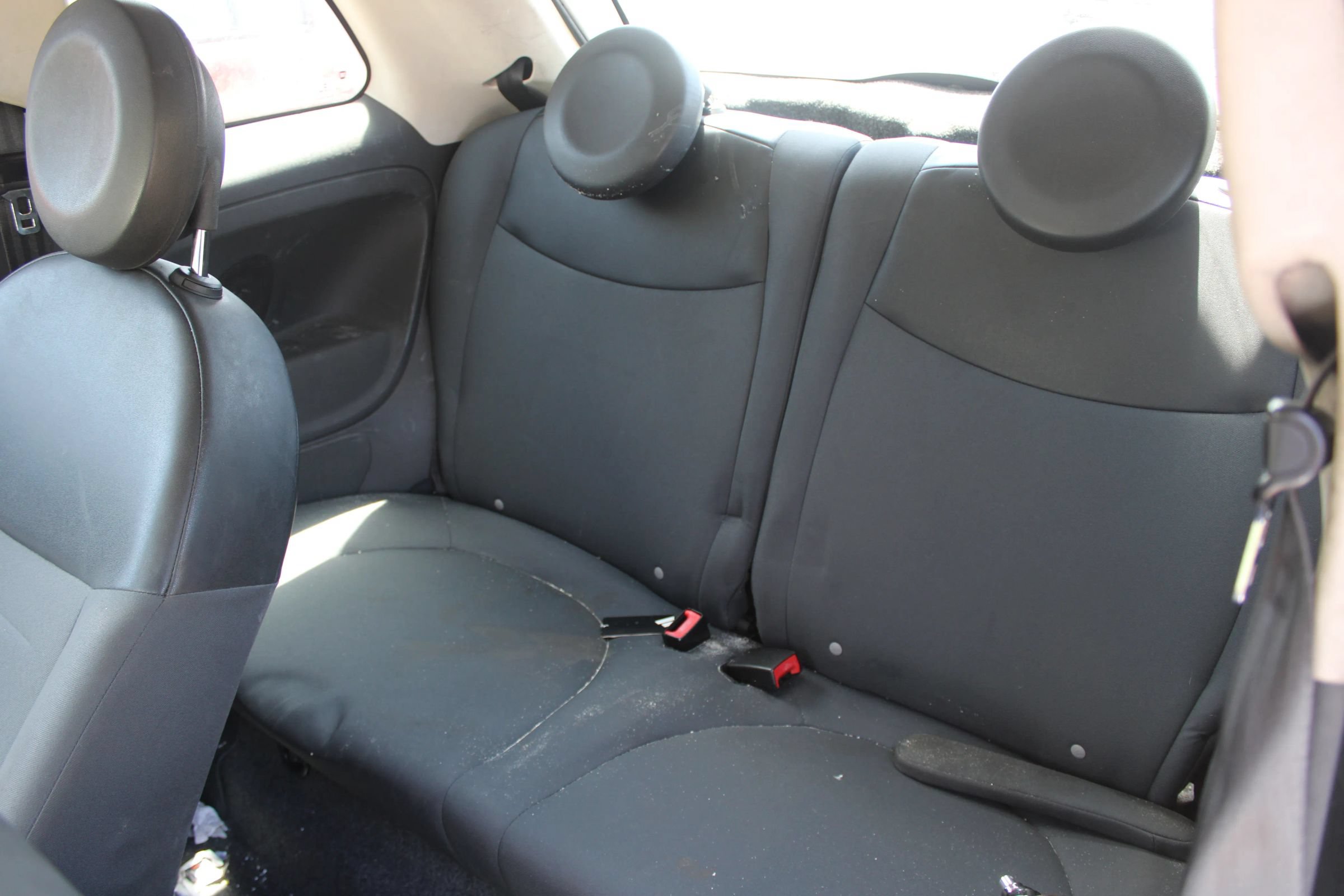 Used 2015 FIAT 500 Pop FWD image 4