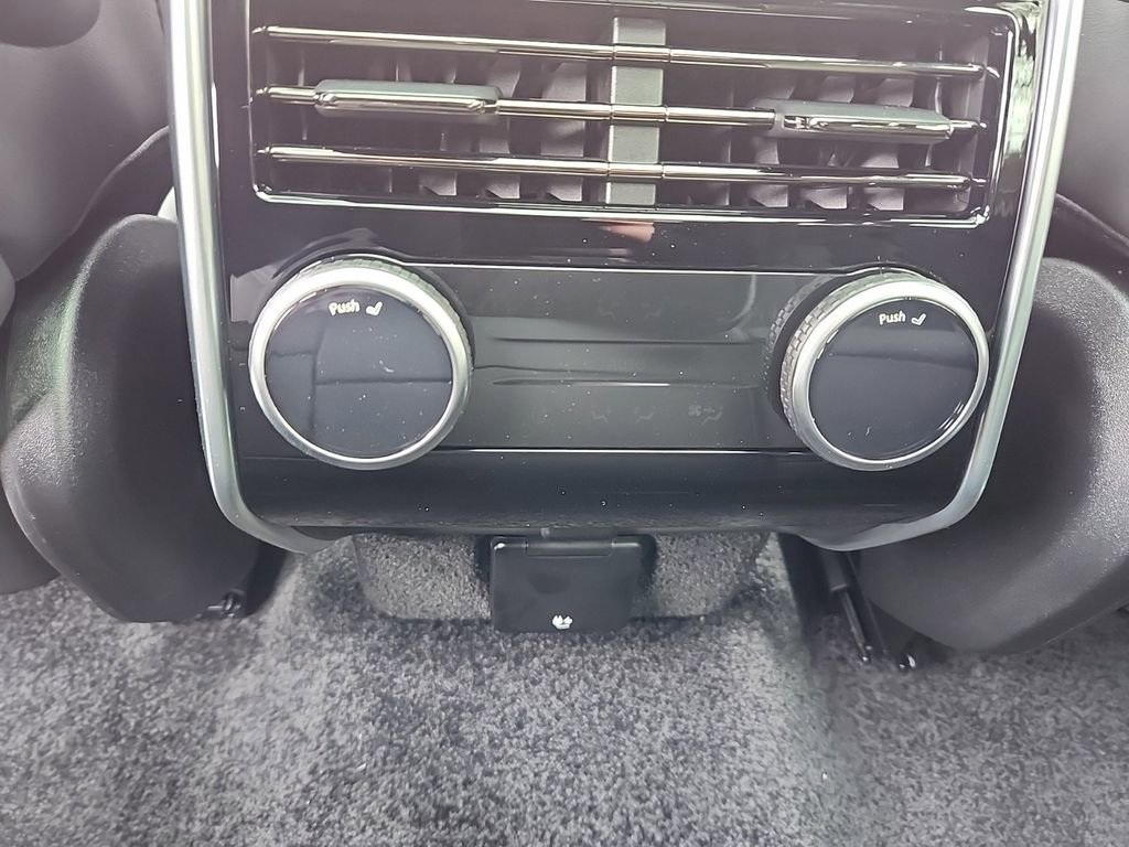 New 2025 Land Rover Range Rover SE image 26