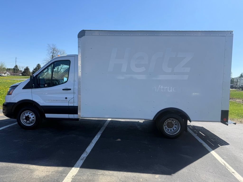 Used 2022 Ford Transit 350 DRW RWD image 8
