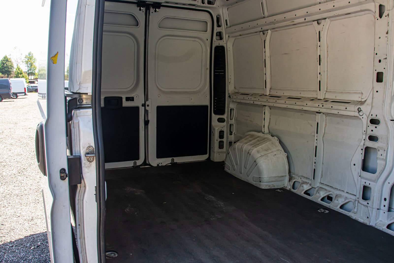 Used 2023 RAM ProMaster 2500 FWD image 15