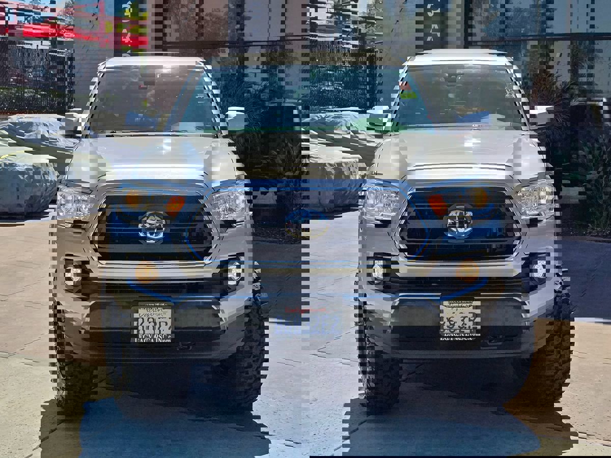 Used 2020 Toyota Tacoma SR5 image 6