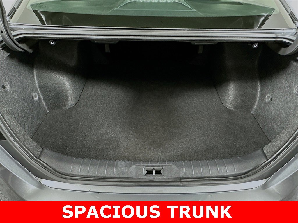 Used 2024 Nissan Altima 2.5 SV image 6